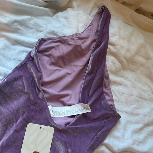 Xs lavender Fabletics bodysuit - Picture 4 of 4